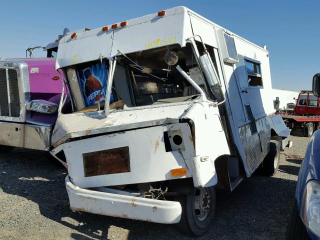 CPL3273330742 - 1977 CHEVROLET VAN WHITE photo 2