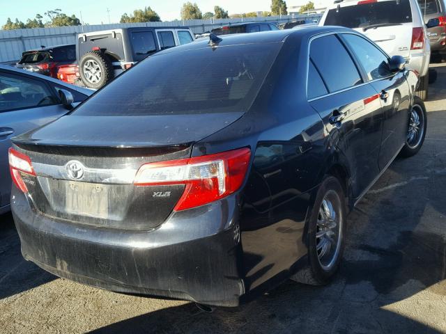 4T1BK1FK1DU528917 - 2013 TOYOTA CAMRY SE BLACK photo 4