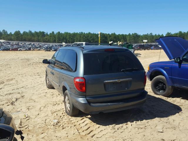 2A4GP54L47R145435 - 2007 CHRYSLER TOWN & COU GREEN photo 3