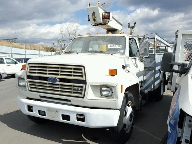 1FDMF60K9KVA49560 - 1989 FORD F600 WHITE photo 2