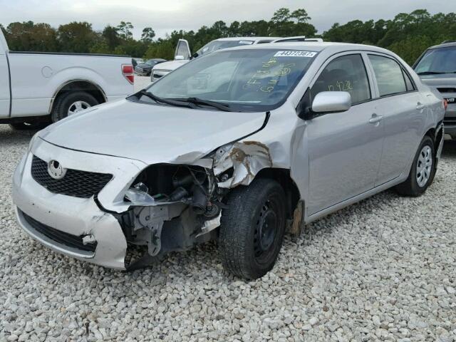 1NXBU4EE8AZ299381 - 2010 TOYOTA COROLLA BA SILVER photo 2