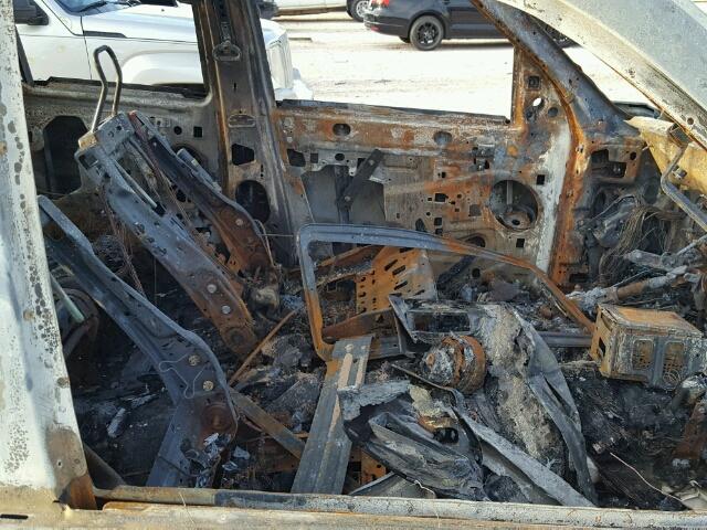 1FMEU6EE8AUA18074 - 2010 FORD EXPLORER E WHITE photo 5