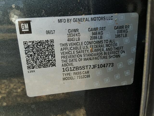 1G1ZB5ST7JF104773 - 2018 CHEVROLET MALIBU LS ნაცრისფერი ფოტო 10