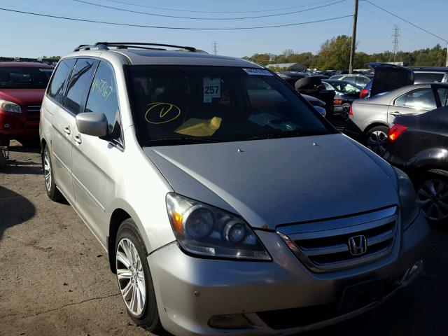 5FNRL38815B068410 - 2005 HONDA ODYSSEY TO GRAY photo 1