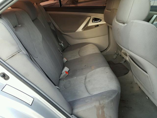 4T1BF3EK1BU765647 - 2011 TOYOTA CAMRY BASE SILVER photo 6