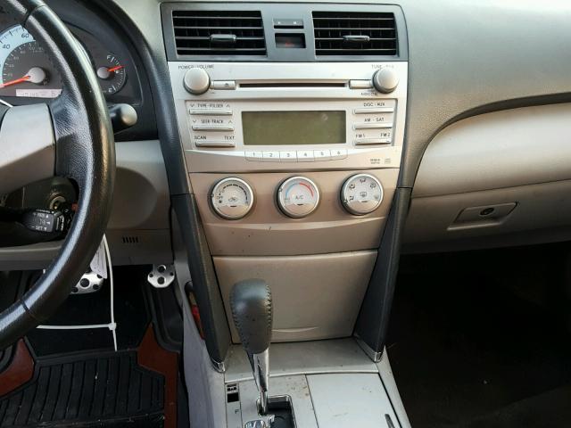 4T1BF3EK1BU765647 - 2011 TOYOTA CAMRY BASE SILVER photo 9