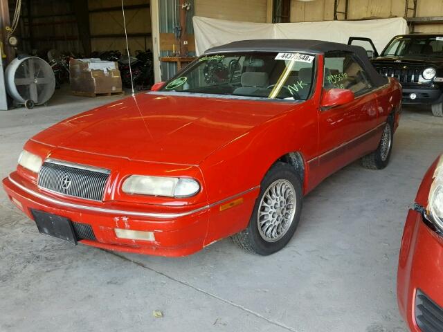 1C3EU4535SF677991 - 1995 CHRYSLER LEBARON GT RED photo 2