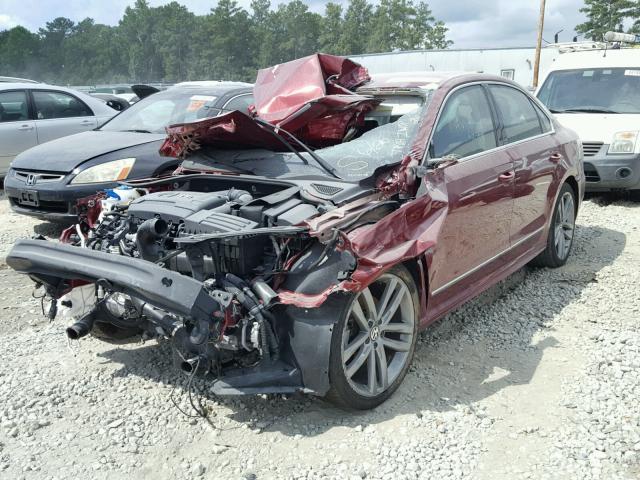 1VWDT7A39HC036769 - 2017 VOLKSWAGEN PASSAT R-L RED photo 2