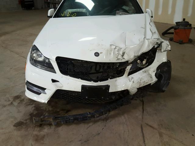 WDDGJ8JB3DG040411 - 2013 MERCEDES-BENZ C 350 4MAT WHITE photo 7