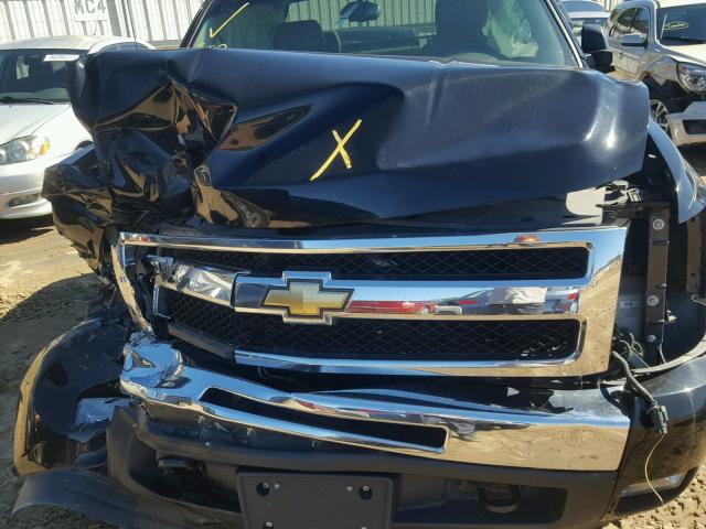 1GCRKSE35BZ444179 - 2011 CHEVROLET SILVERADO BLACK photo 3