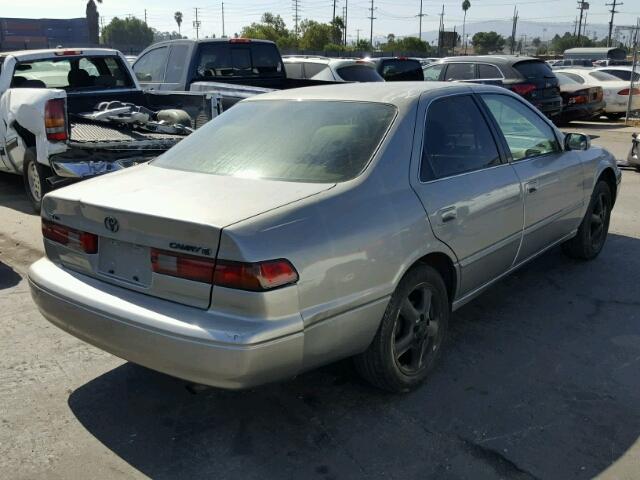 JT2BG22K4W0204378 - 1998 TOYOTA CAMRY CE TAN photo 4