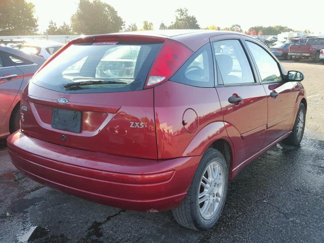 3FAFP37393R193816 - 2003 FORD FOCUS RED photo 4