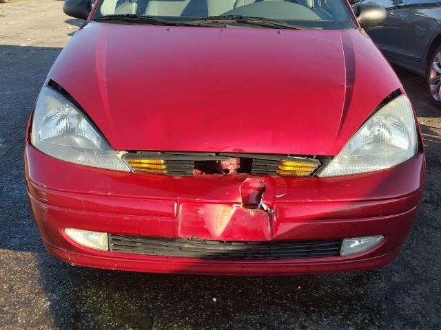 3FAFP37393R193816 - 2003 FORD FOCUS RED photo 9