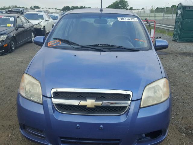 KL1TD56E19B389953 - 2009 CHEVROLET AVEO LS BLUE photo 9