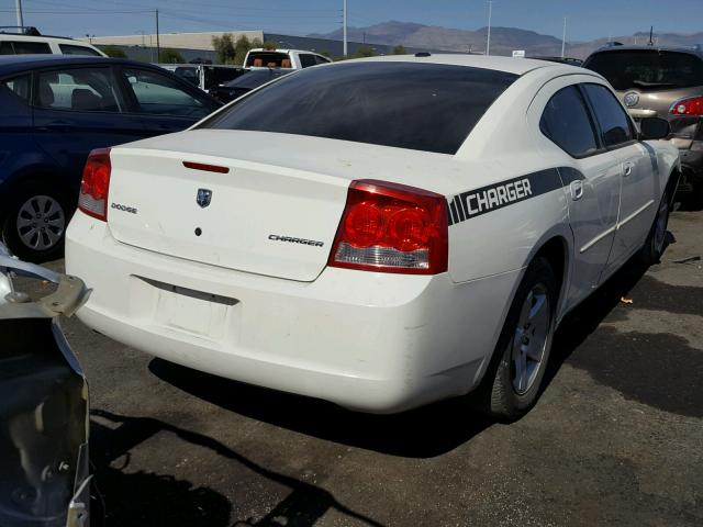 2B3KA43D89H536765 - 2009 DODGE CHARGER WHITE photo 4