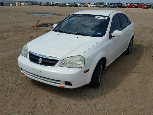 KL5JD56Z98K311945 - 2008 SUZUKI FORENZA BA WHITE photo 2