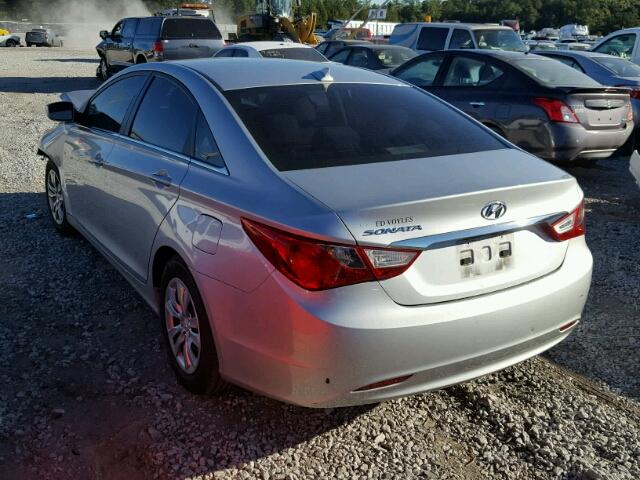 5NPEB4AC9CH337189 - 2012 HYUNDAI SONATA GLS SILVER photo 3