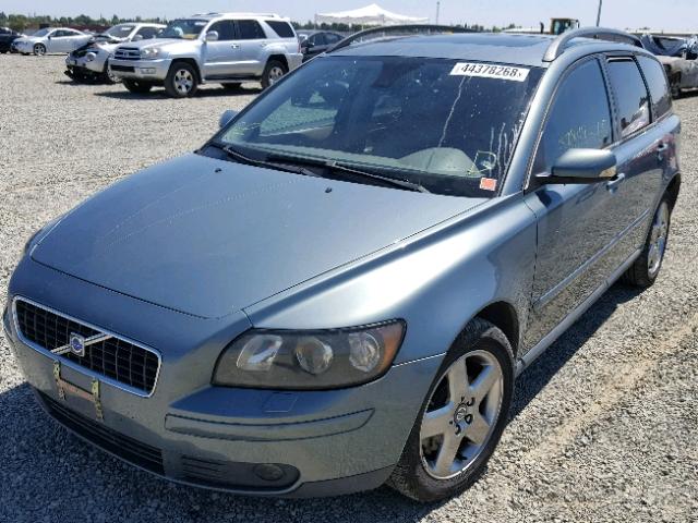 YV1MJ682852063473 - 2005 VOLVO V50 T5 GREEN photo 2