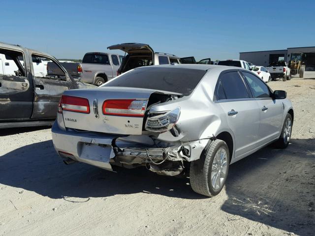 3LNHL2GC7CR803572 - 2012 LINCOLN MKZ Արծաթագույն լուսանկար 4