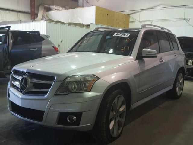 WDCGG8HB1BF575409 - 2011 MERCEDES-BENZ GLK 350 4M SILVER photo 2