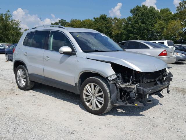 WVGBV7AX2AW002020 - 2010 VOLKSWAGEN TIGUAN SE SILVER photo 1