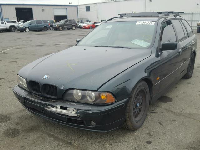 WBADS43411GD85272 - 2001 BMW 525 IT AUT GREEN photo 2