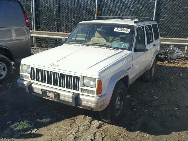 1J4FJ78S6TL271244 - 1996 JEEP CHEROKEE C WHITE photo 2