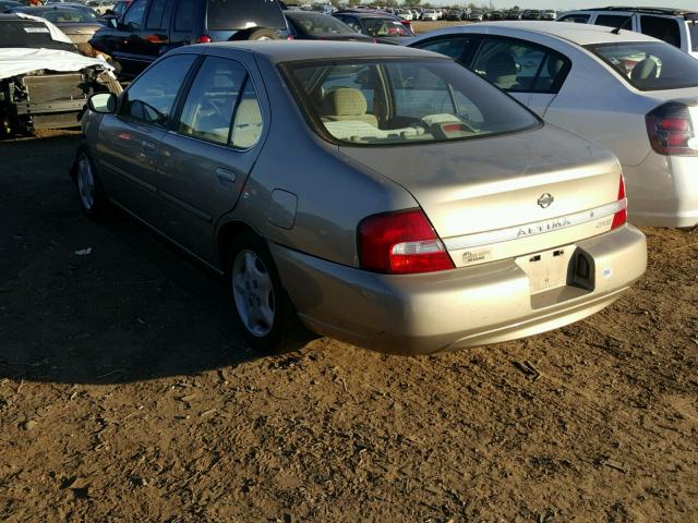 1N4DL01D71C147156 - 2001 NISSAN ALTIMA TAN photo 3