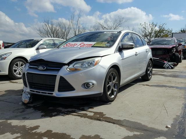 1FADP3K24DL279962 - 2013 FORD FOCUS SE SILVER photo 2