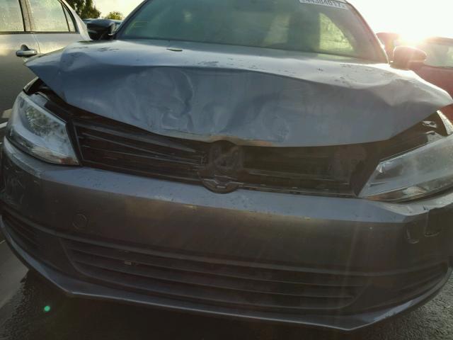 3VWDZ7AJ4BM347691 - 2011 VOLKSWAGEN JETTA SE 石墨色 照片 9