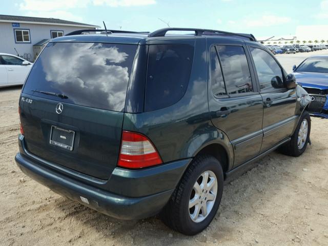 4JGAB72E9YA164476 - 2000 MERCEDES-BENZ ML GREEN photo 4