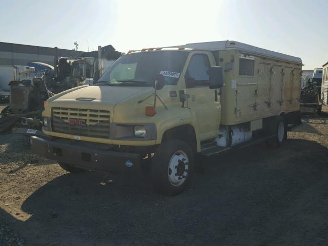 1GDJ5C1G76F900558 - 2006 GMC C5500 YELLOW photo 2