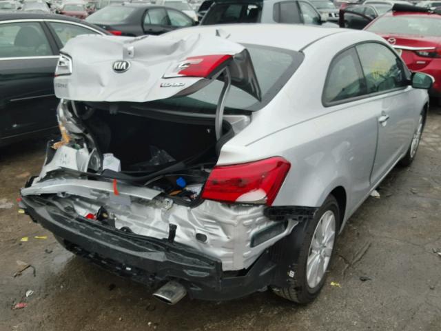 KNAFX6A85G5657562 - 2016 KIA FORTE EX SILVER photo 4