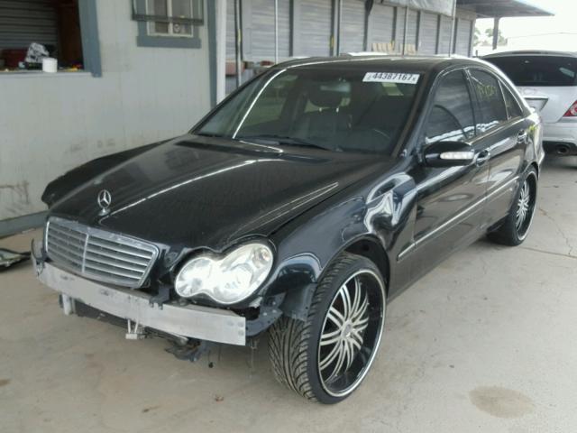 WDBRF61JX1F065158 - 2001 MERCEDES-BENZ C 240 BLACK photo 2