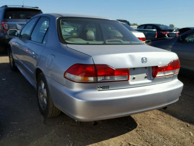 1HGCG16552A078595 - 2002 HONDA ACCORD SILVER photo 3