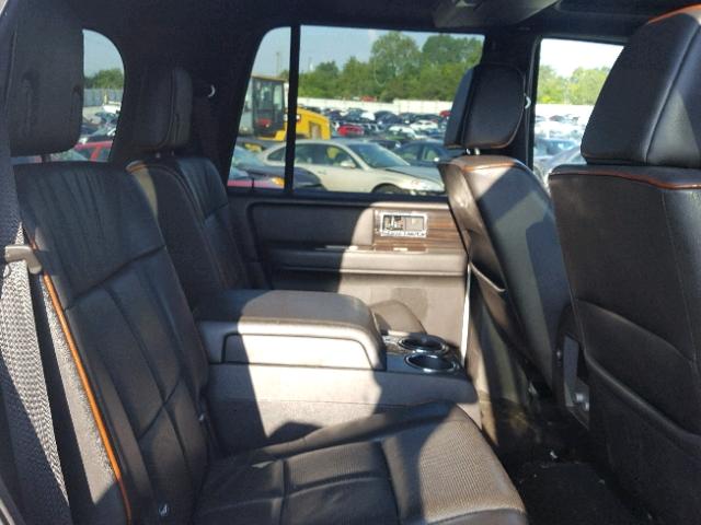 5LMFU28518LJ02744 - 2008 LINCOLN NAVIGATOR Biały zdjęcie 6