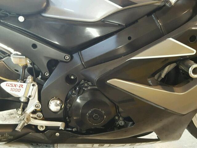 JS1GT76A762110100 - 2006 SUZUKI GSX-R1000 BLACK photo 7