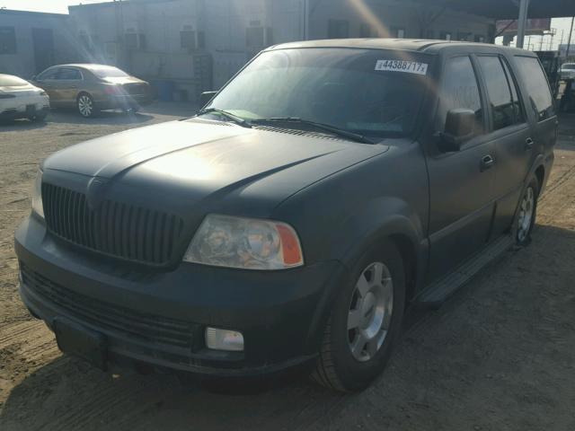 5LMFU27586LJ28188 - 2006 LINCOLN NAVIGATOR BLACK photo 2