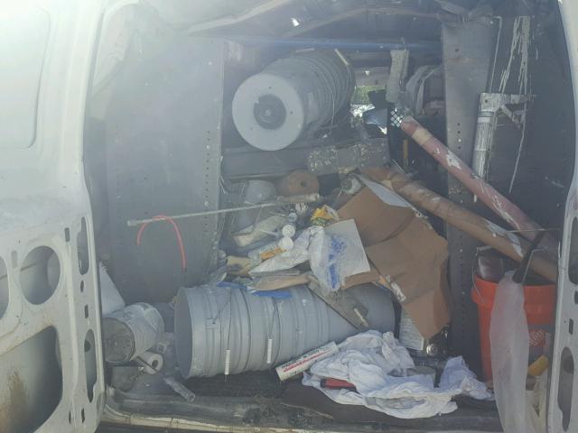 1FTSE34L25HB34601 - 2005 FORD ECONOLINE WHITE photo 2