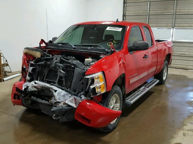 1GCRKSE34BZ119300 - 2011 CHEVROLET SILVERADO RED photo 2