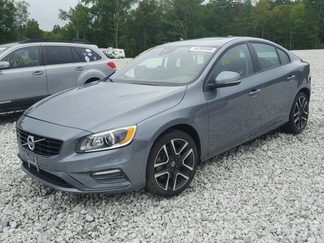 YV140MTL6H2429166 - 2017 VOLVO S60 DYNAMI GRAY photo 2