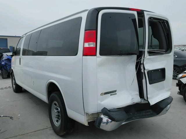 1GAZG1FA7D1176321 - 2013 CHEVROLET EXPRESS G3 WHITE photo 3