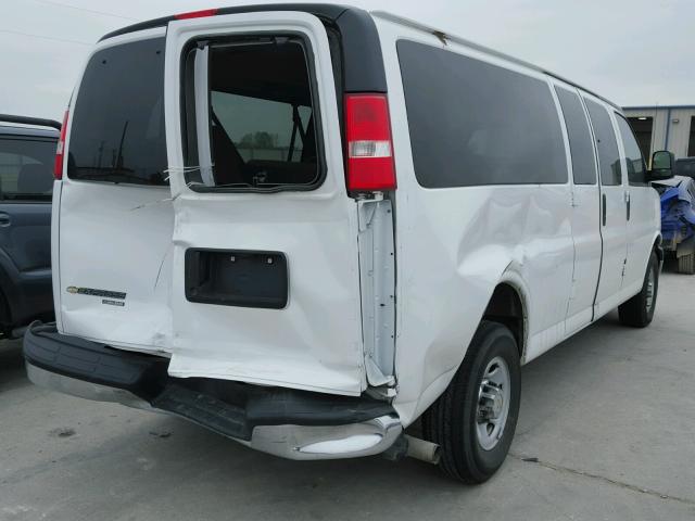 1GAZG1FA7D1176321 - 2013 CHEVROLET EXPRESS G3 WHITE photo 4