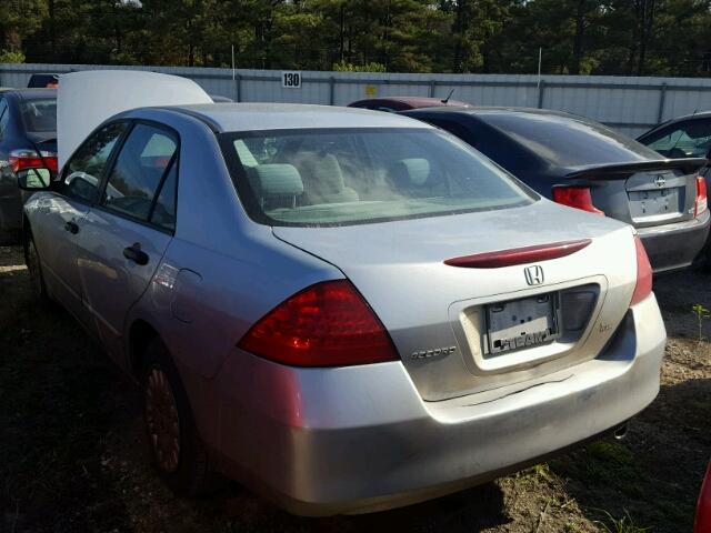 1HGCM56177A010772 - 2007 HONDA ACCORD VAL SILVER photo 3