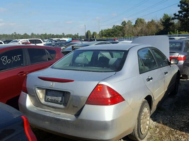 1HGCM56177A010772 - 2007 HONDA ACCORD VAL SILVER photo 4