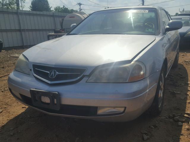 19UYA42441A038805 - 2001 ACURA 3.2CL SILVER photo 2