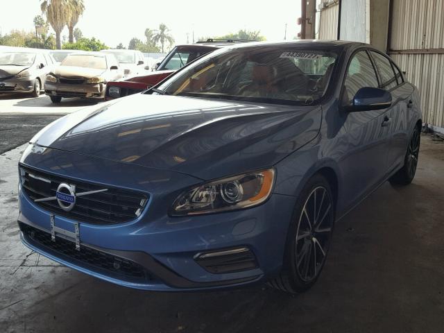 YV126MFL1H2427536 - 2017 VOLVO S60 BLUE photo 2