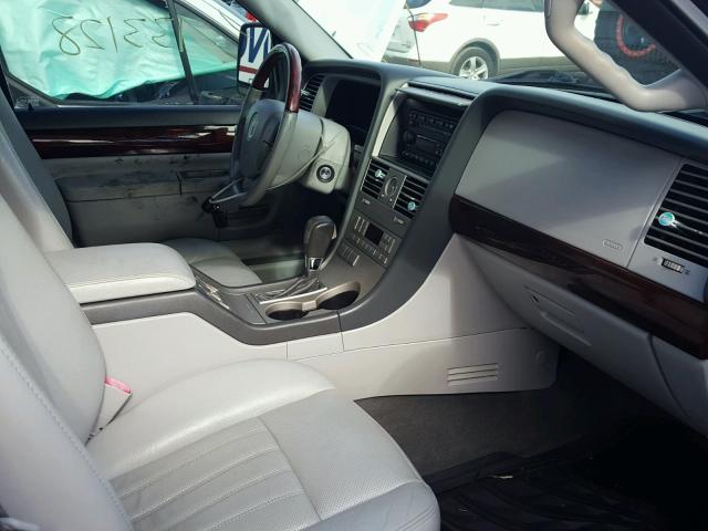 5LMEU68H04ZJ43970 - 2004 LINCOLN AVIATOR 黑色 照片 5