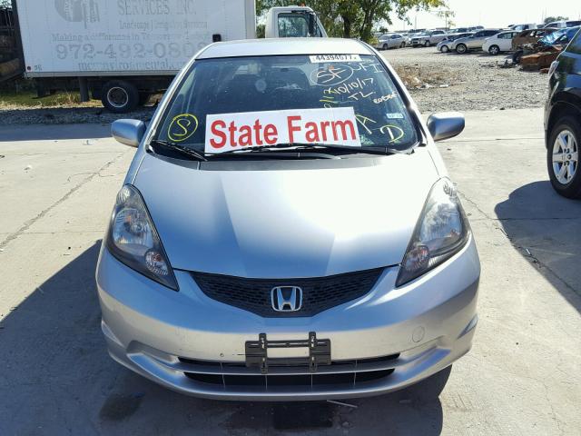 JHMGE8G31DC034157 - 2013 HONDA FIT SILVER photo 9