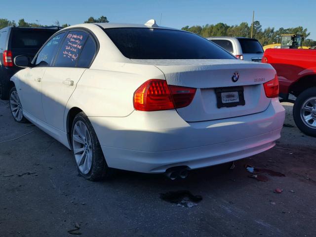 WBAPH7C5XBE461684 - 2011 BMW 328 I WHITE photo 3